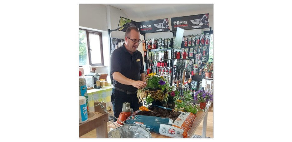 Hanging Basket Workshop  Hanging Basket Workshop - itinerary
