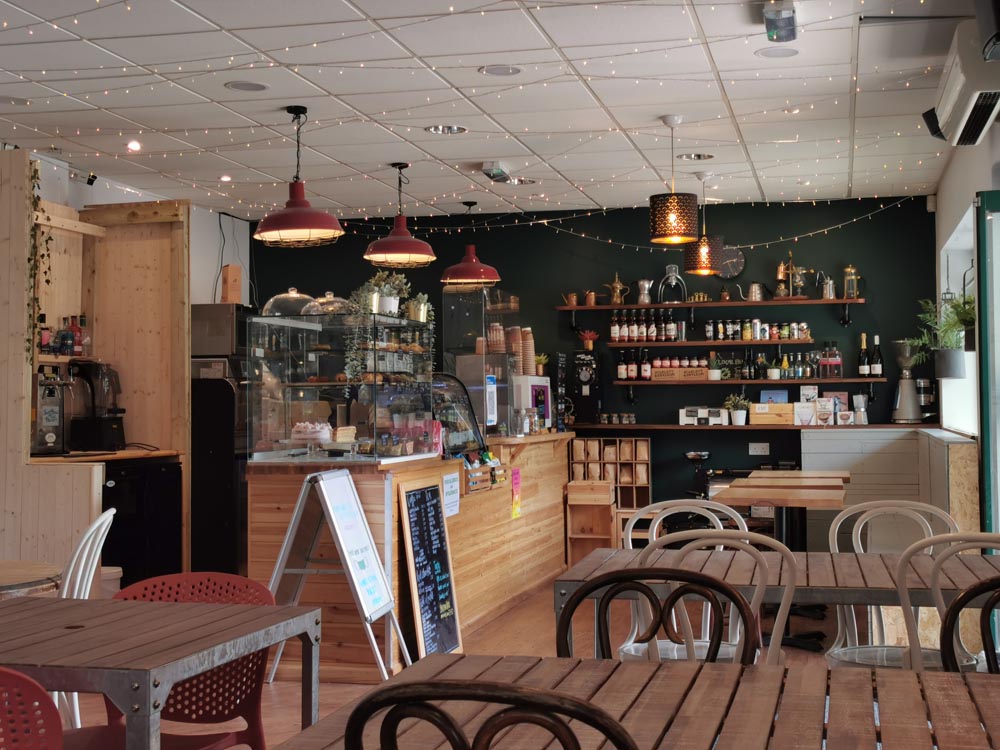 The Courtyard, Papworth Everard, cafe interior
